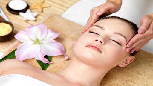 Liệu pháp massage chăm sóc da mặt an toàn và hiệu quả